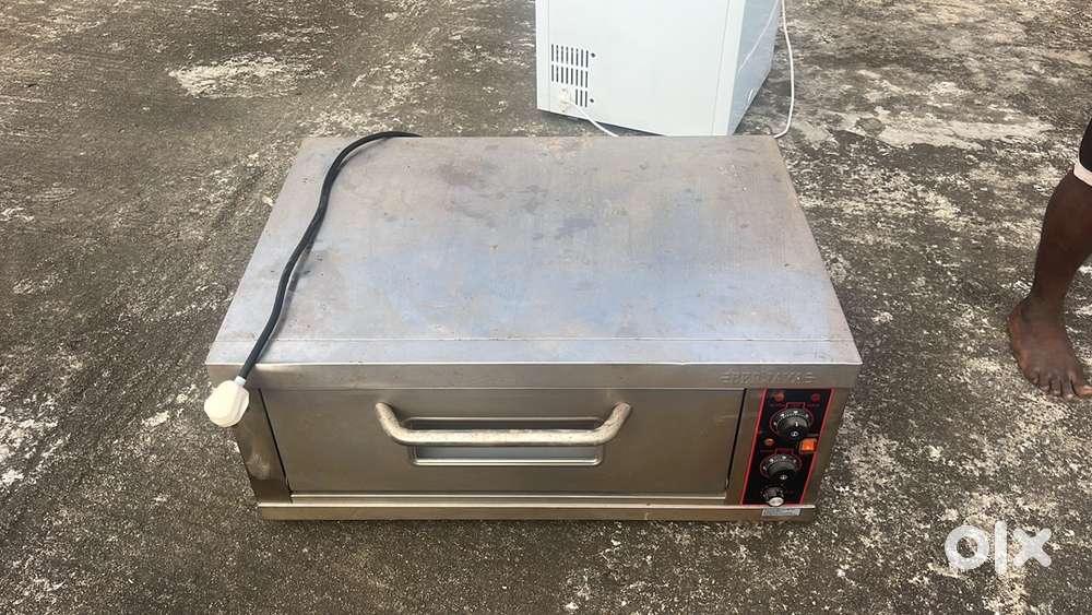 Berjaya oven and fridge available