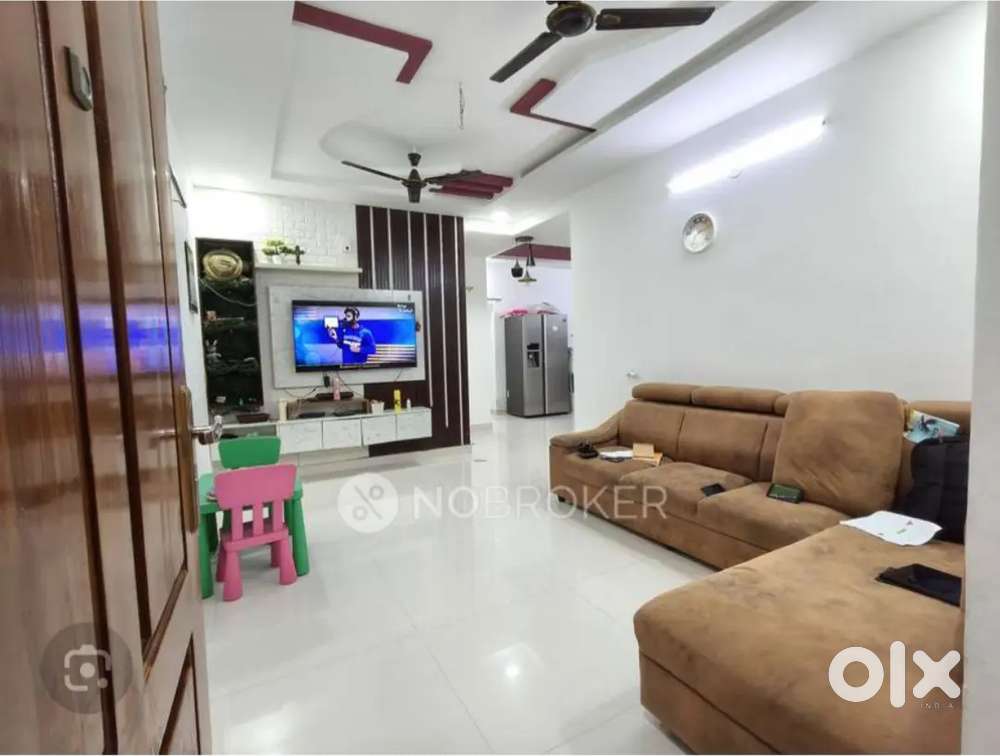 Fully Furnished 3 BHK flat Rent for family