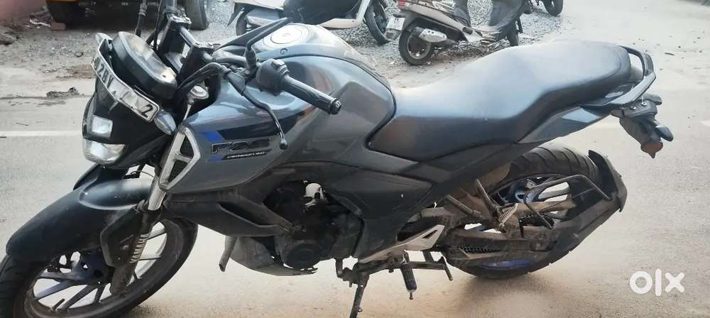 Yamahafz version three single owner,good condition with new pare parts