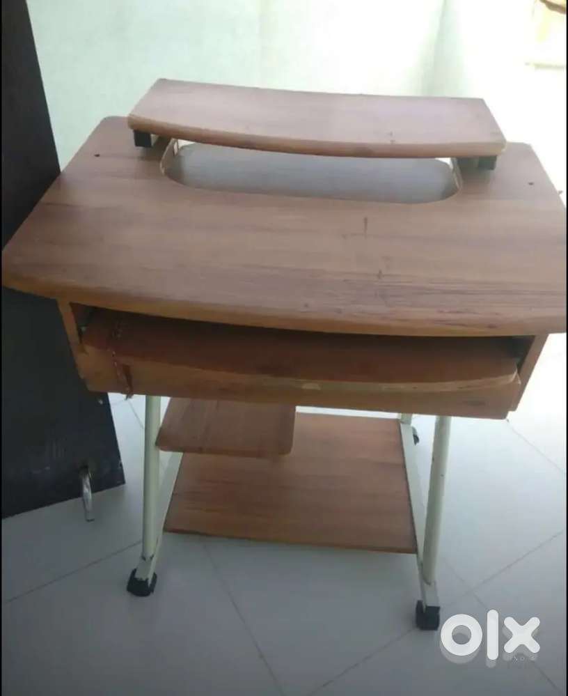 Folding Computer Table