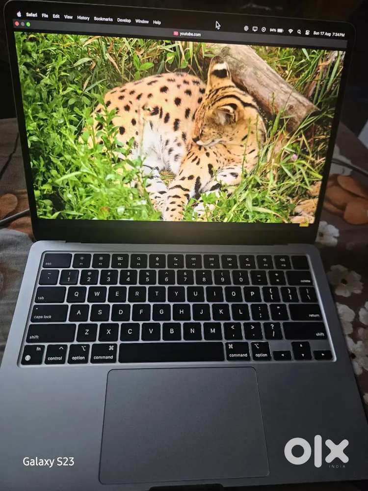 MacBook Air m2 for sale