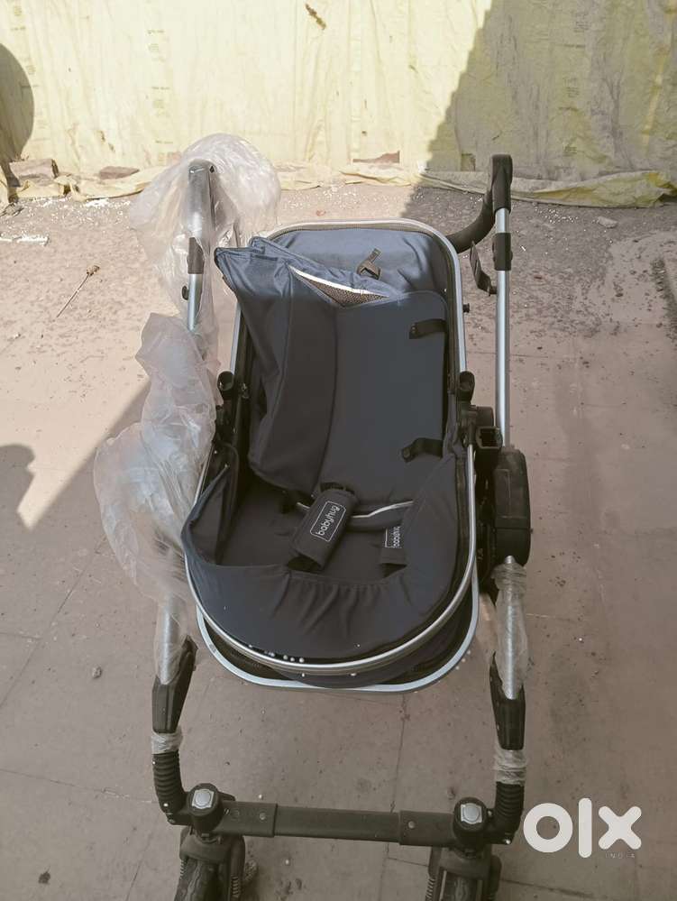 Baby Pram (baby hug)