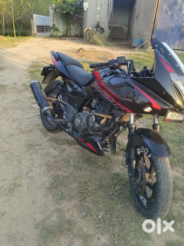 220 Pulsar f good condition Roorkee