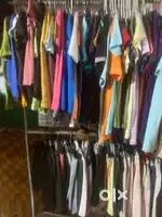 Lot of t-shirt & paint