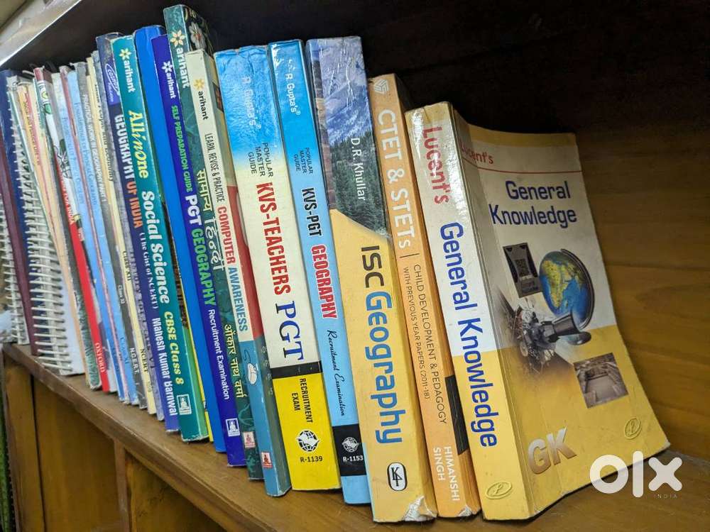 GEOGRAPHY BOOKS HOOGHLYGHAT STATION