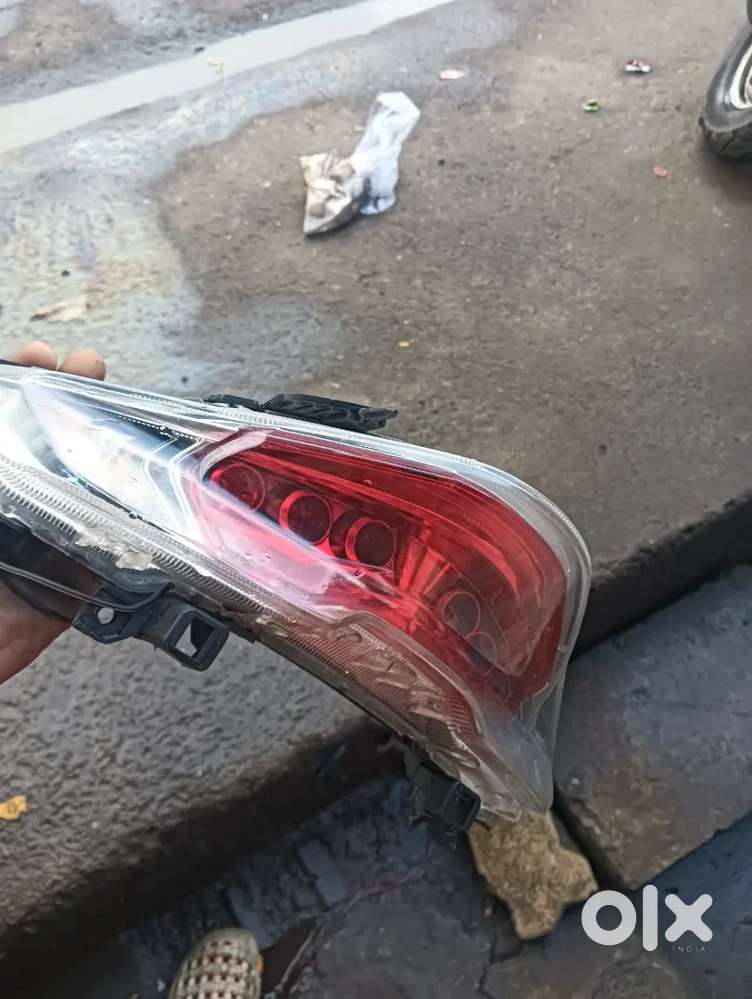 Burgman125 tail light