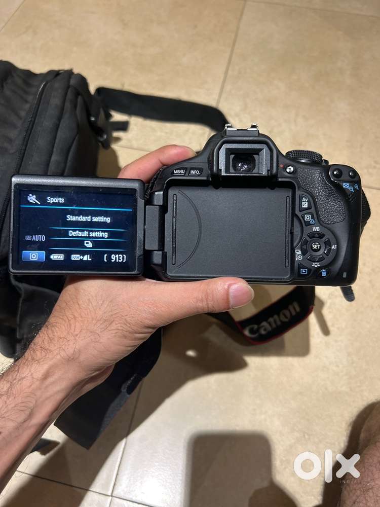 Canon 600D DSLR with 18-55 lens