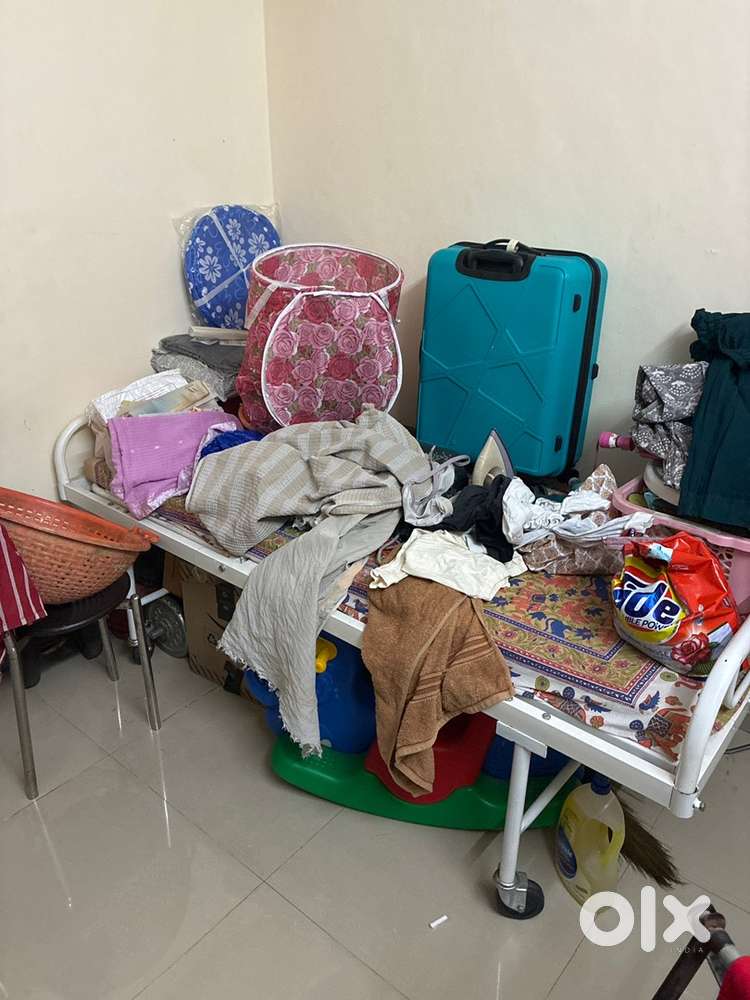 Mettalic hospital bed with recliner