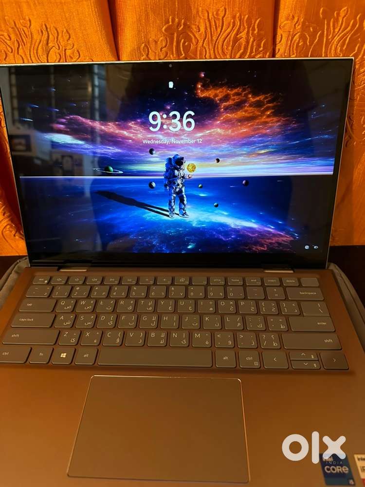 Dell 5410 2 in One Laptop with Free Accessories