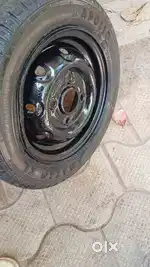 Maruti 800 disk and tyre