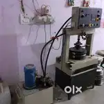 Semi automatic hydraulic buffet paper plate machine Single dice.