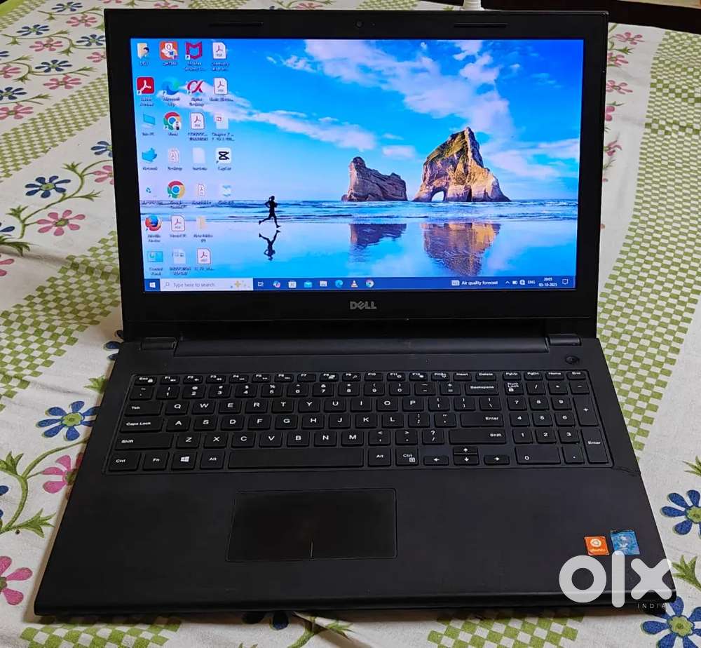 Dell Laptop i3 5th Gen 4 GB RAM 128GB SSD + 1TB HDD