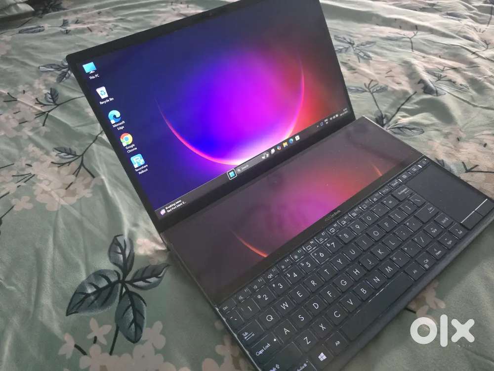 Asus Zenbook dual screen gaming laptop