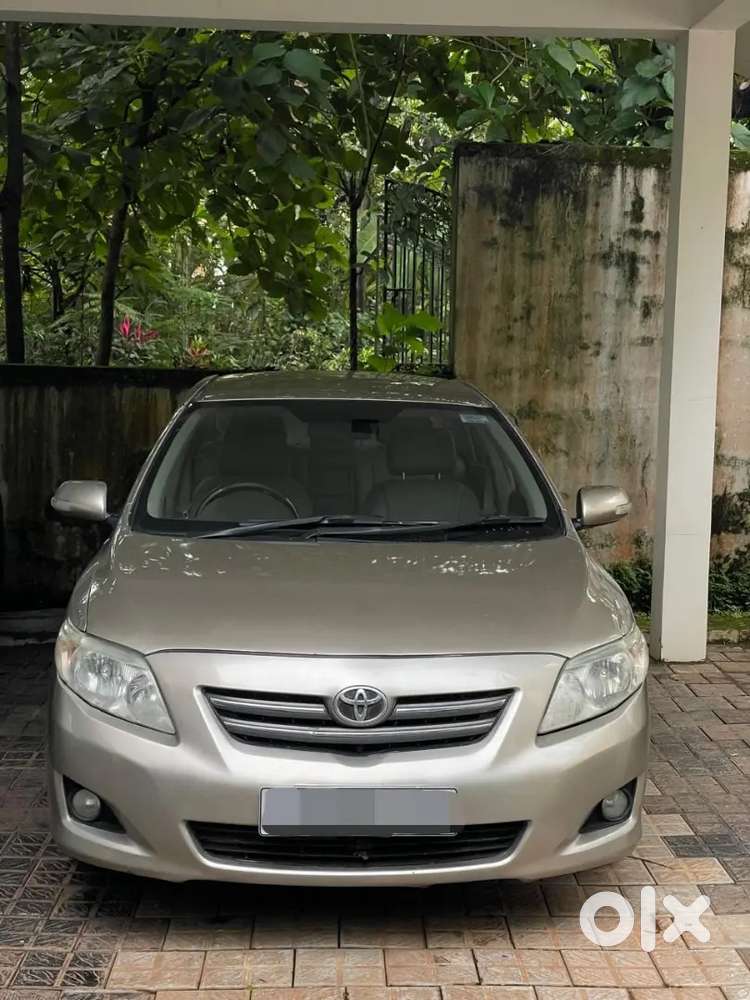 2010 model corolla altis, 1.8G,2nd owner, re-registerd vehicle