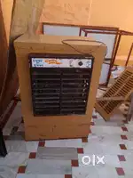 Mini Sager colar a one condition with stand