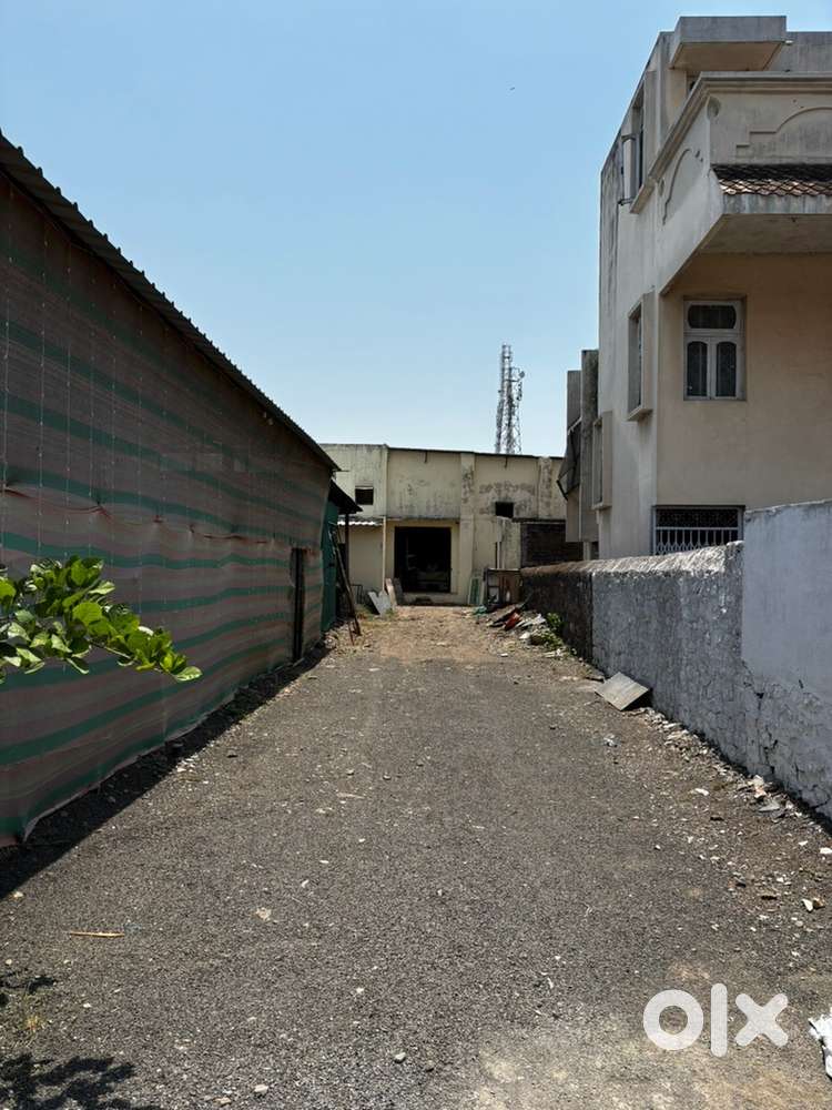 2000 sq. ft commercial space for rent on Mhaisal- Kagwad Highway.