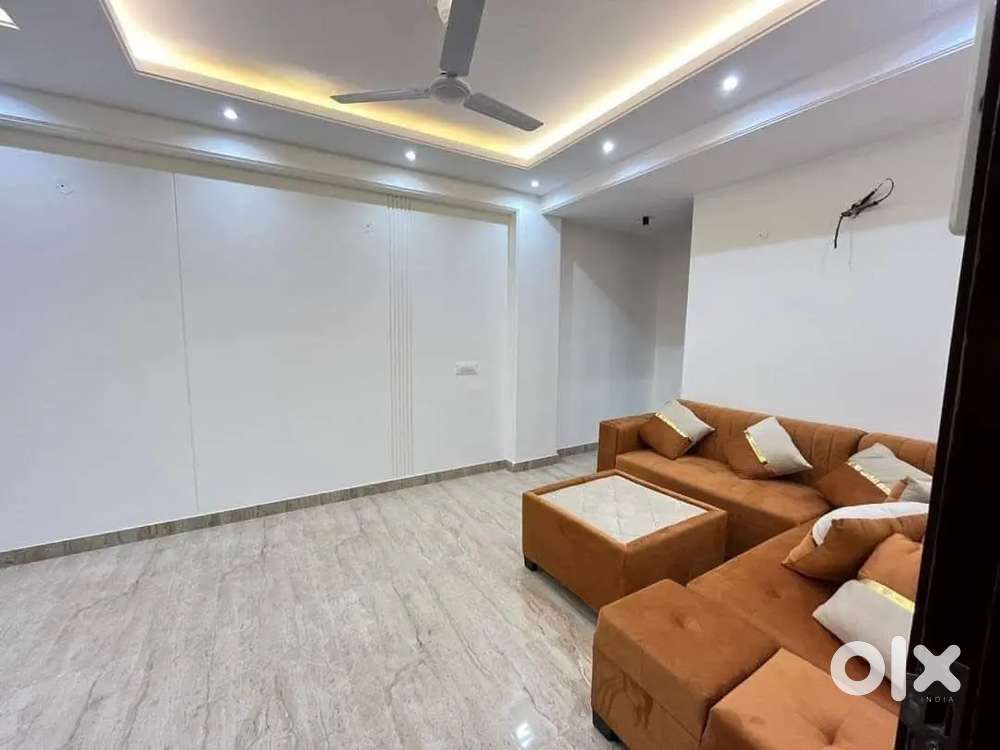 3bhj builder floor in saket