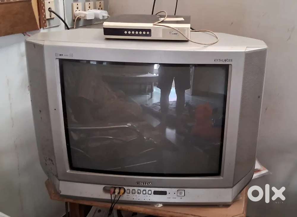 TV ONIDA WITH WOOFERS