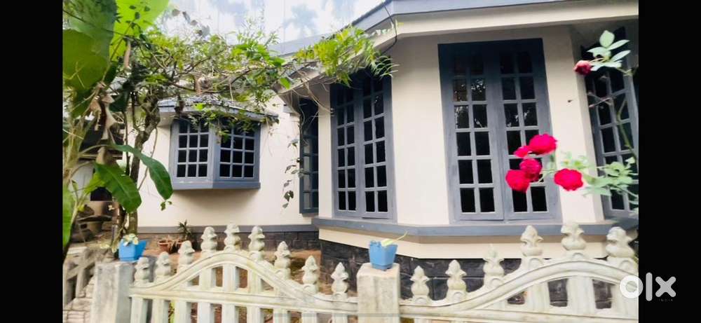 House and land for sale in mysore road sulthan bathery