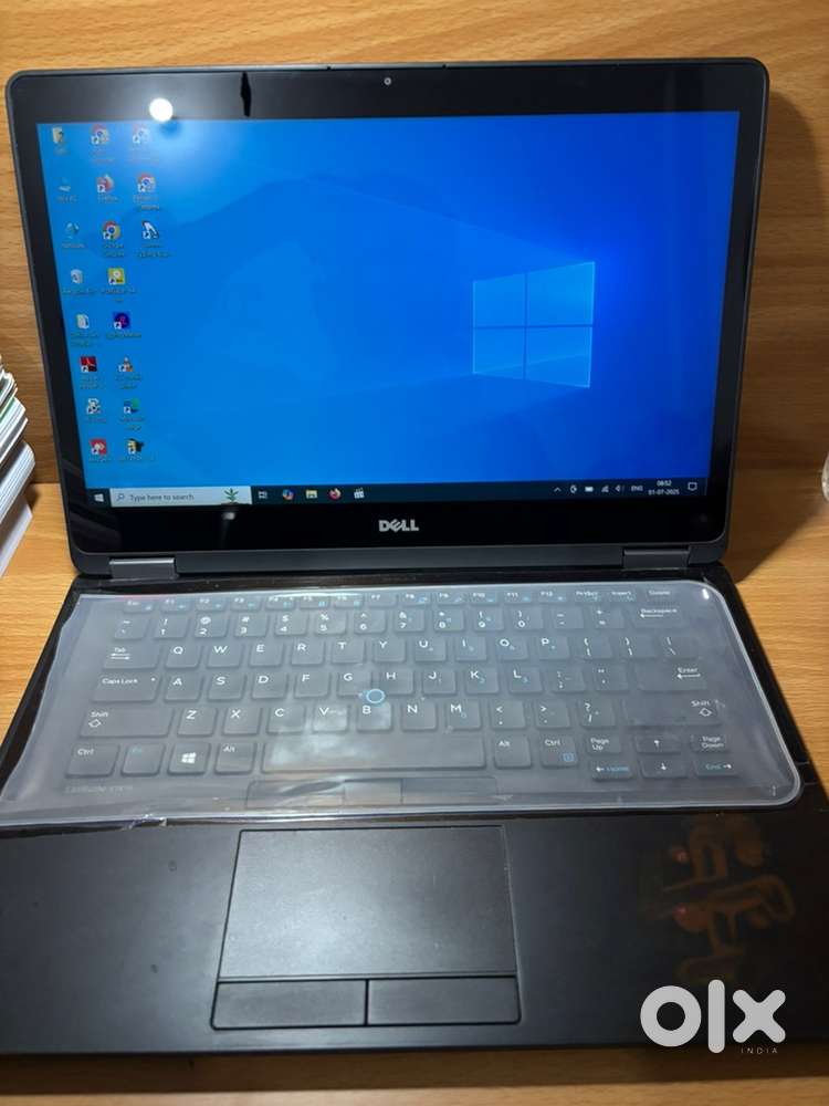 Dell Laptop i5 6gen 8/128 touch screen