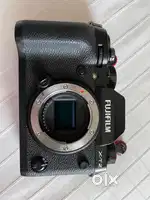 FUJIFILM XT2 CAMERA & FUJINON 23MM 1.4 LENS