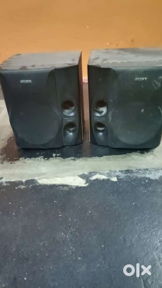 Sony book shelf speaker 2