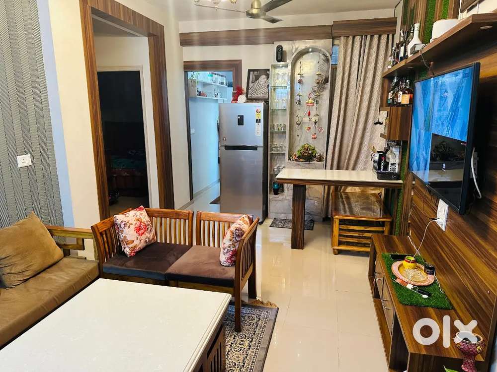 FLAT FOR SALE 2 BHK,FIRST FLOOR ,SAVITRY GREENS 2 SOCIETY, ZIRAKPUR