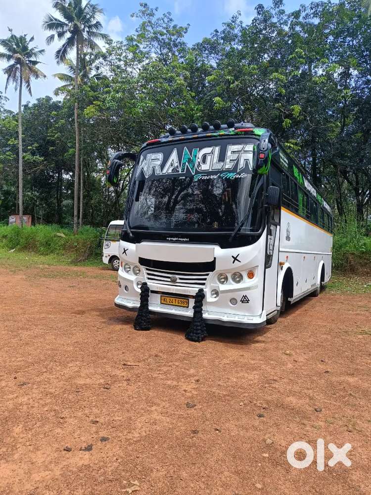 Ashok Leyland 160 hp bs4 210wb