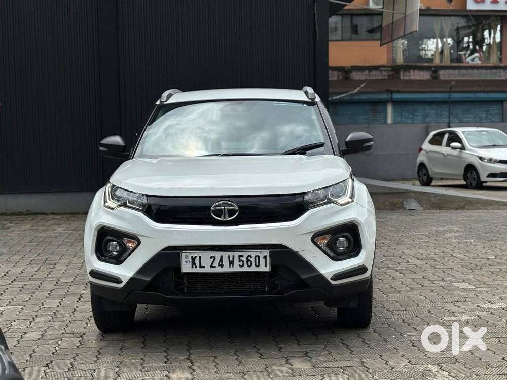Tata Nexon 1.2 Revotron XMA AMT, 2023, Petrol