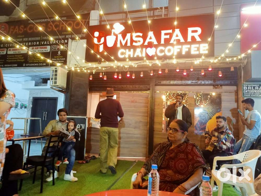 2 shops on rent in Parag dairy main road Saket Nagar