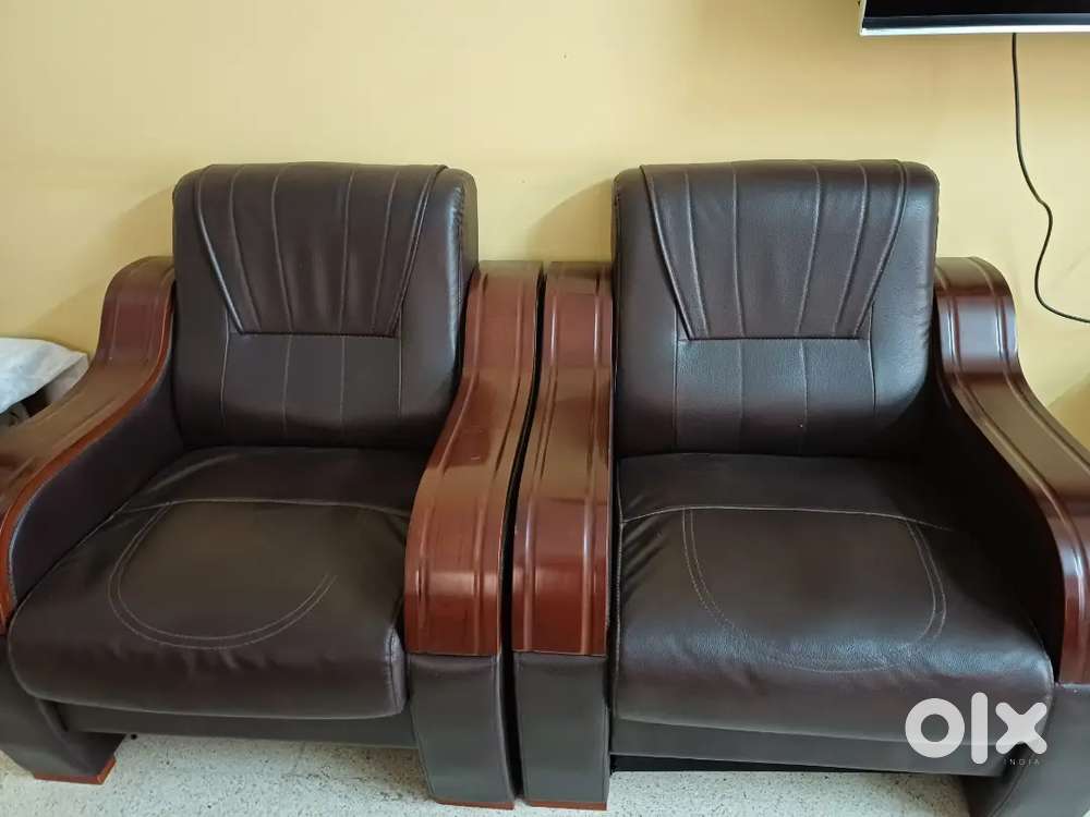 Good condition sofa set