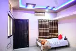 Single rooms and kitchen for rent