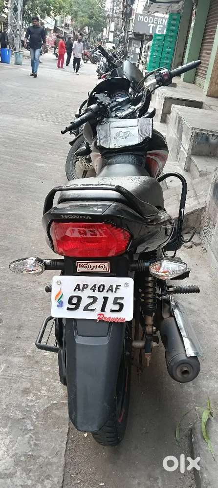 SHINE 125 BS6 FULL TIP TOP CONDITION 63 MILAGE GUARANTEE