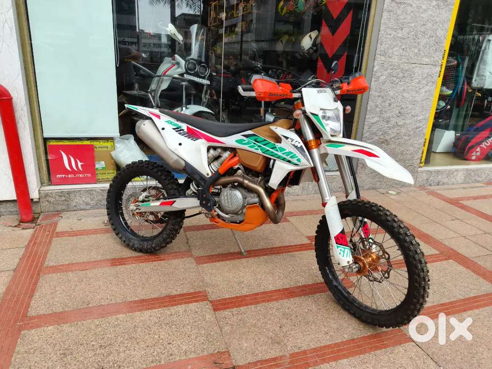 KTM 450 EXC-F SIX DAYS (2021) – ROAD LEGAL!