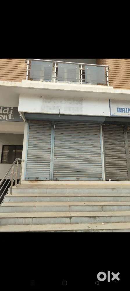 Northeast corner measuring 360sqft shop for sale.