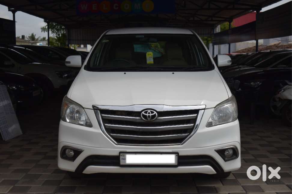 Toyota Innova 2.5 V 7 STR, 2016, Diesel