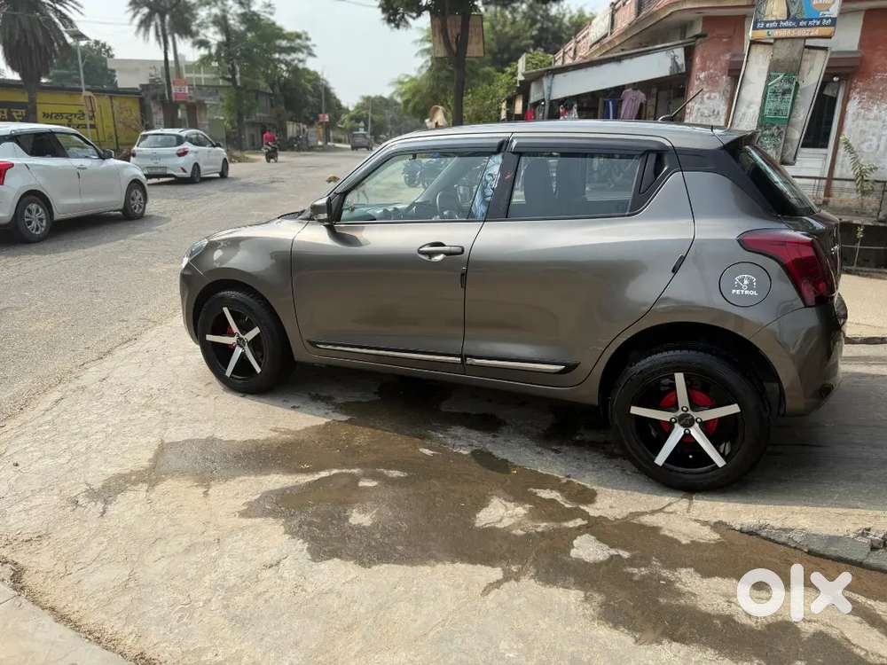 Maruti Suzuki Auto Swift 2023 Petrol 13000 Km Driven