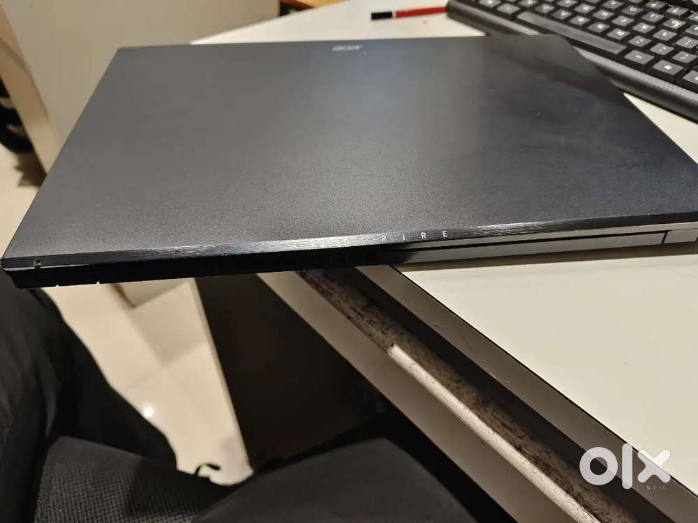 Acer aspire 7 at good condition