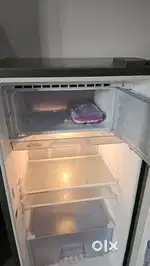 Samsung refrigerator 183L
