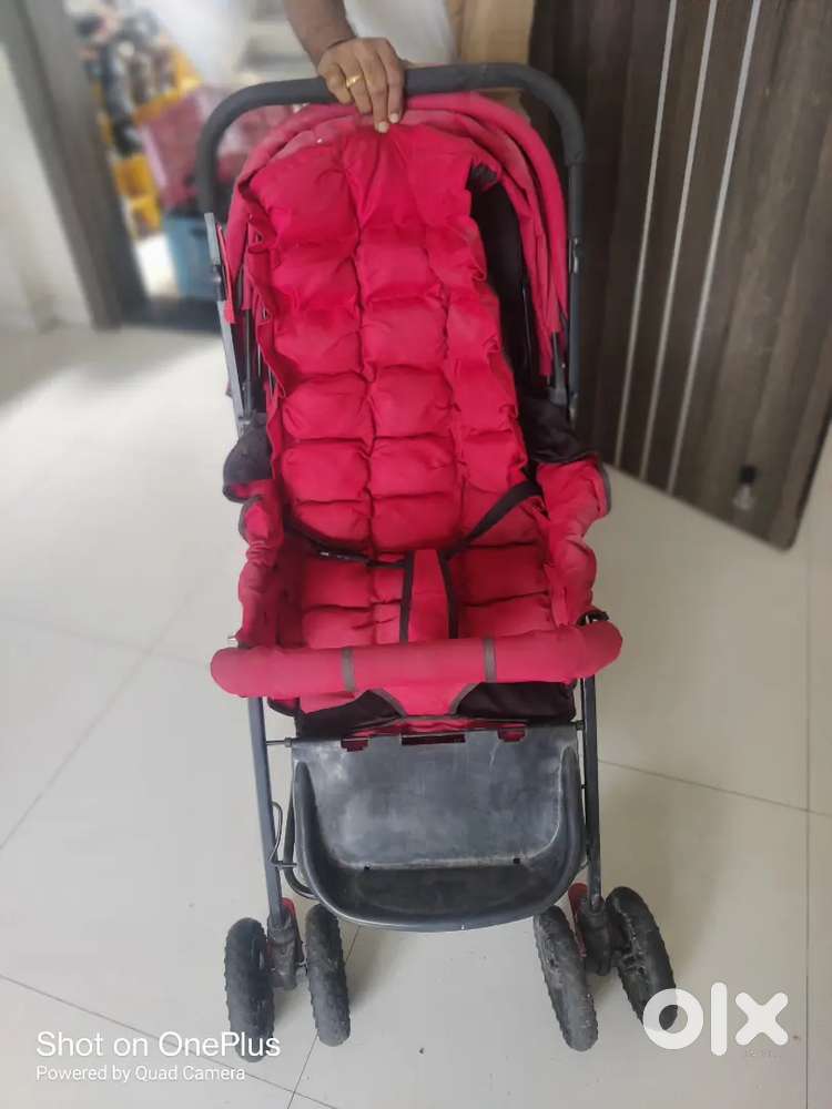 Little explorar baby Scroller