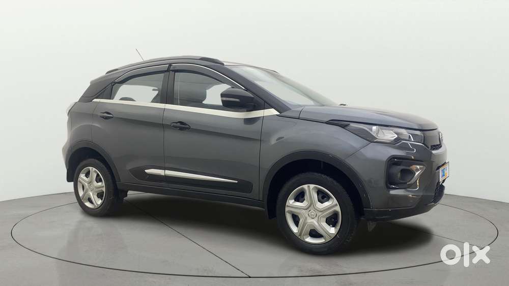 Tata Nexon 1.2 Revotron XM (S), 2023, Petrol