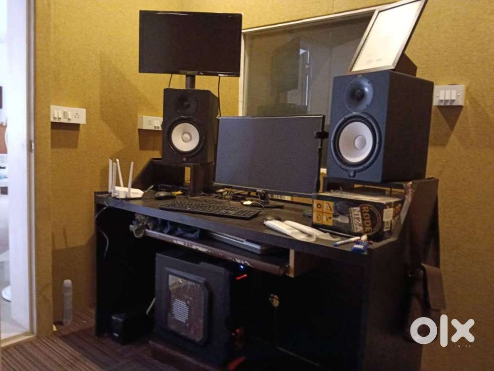 Home Recording Studio – Yamaha HS8  Rode NT2-A  Dual-OS i7 PC