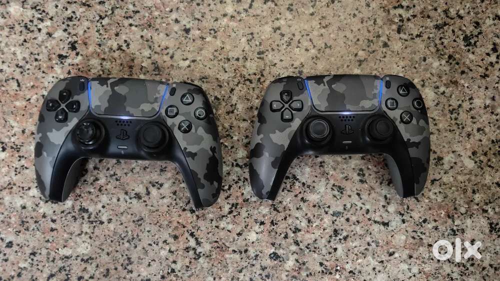PS5 hardly used controllers