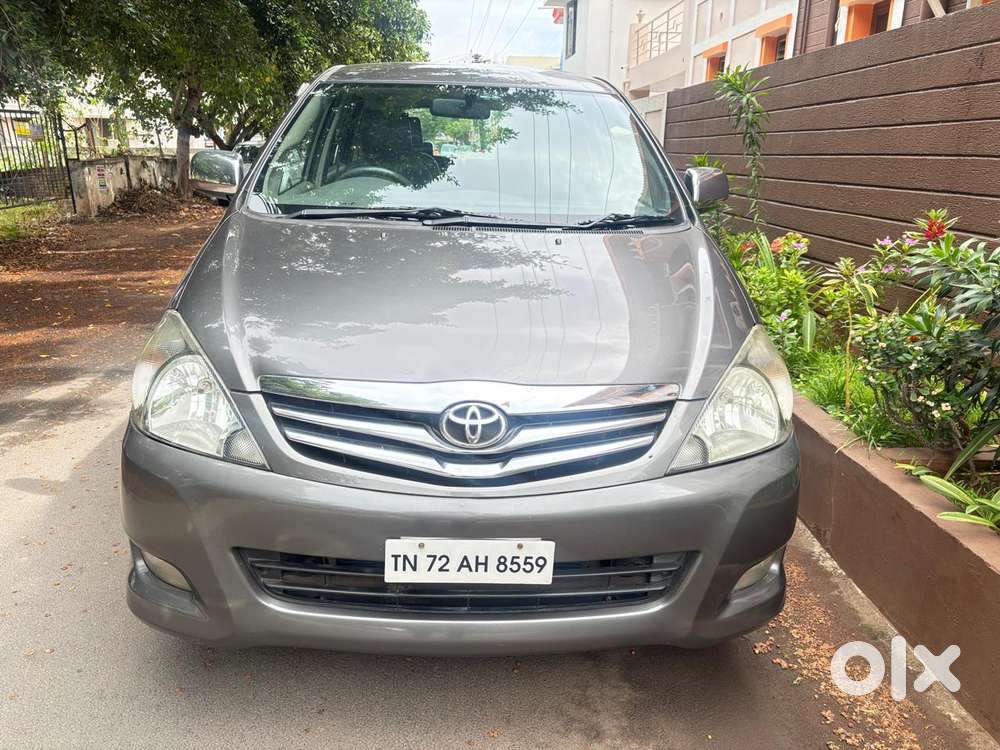 Toyota Innova 2.5 V 7 STR, 2011, Diesel