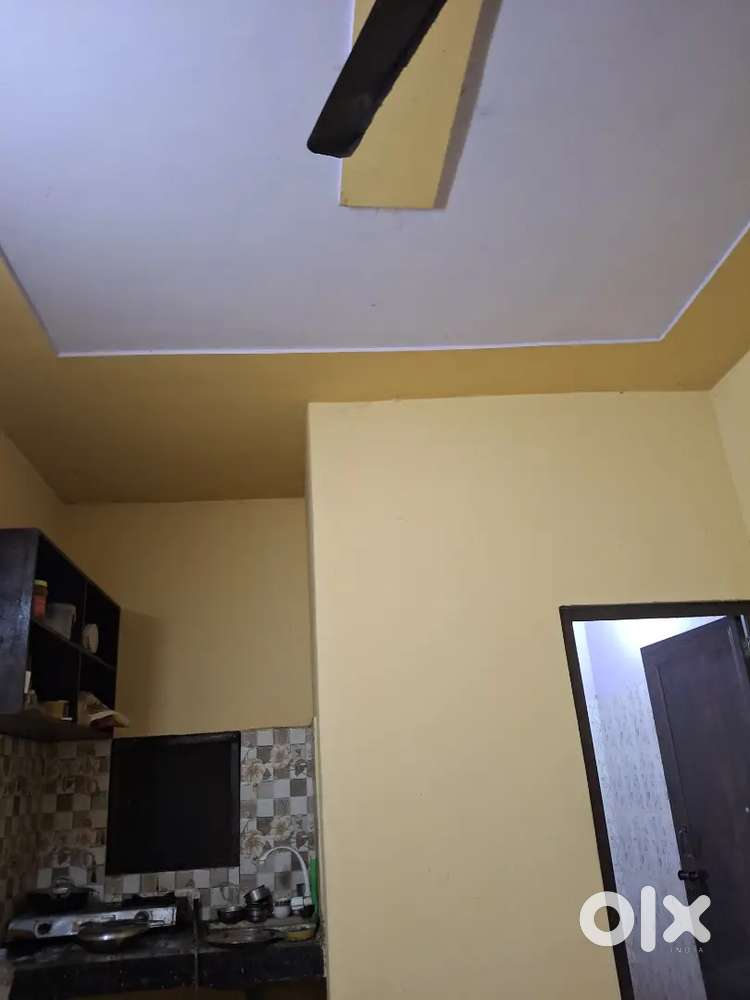 Looking for Roommate