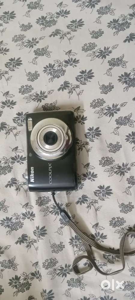 Nikon coolpix l22 camera