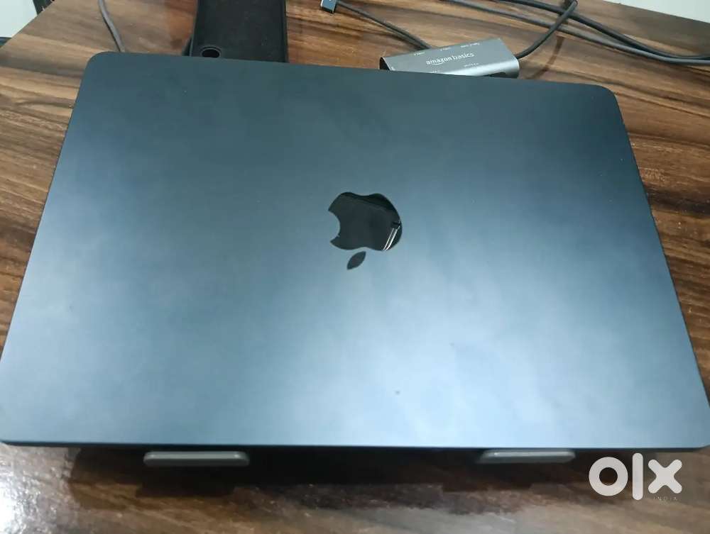MACBOOK AIR M2 8/256 GB