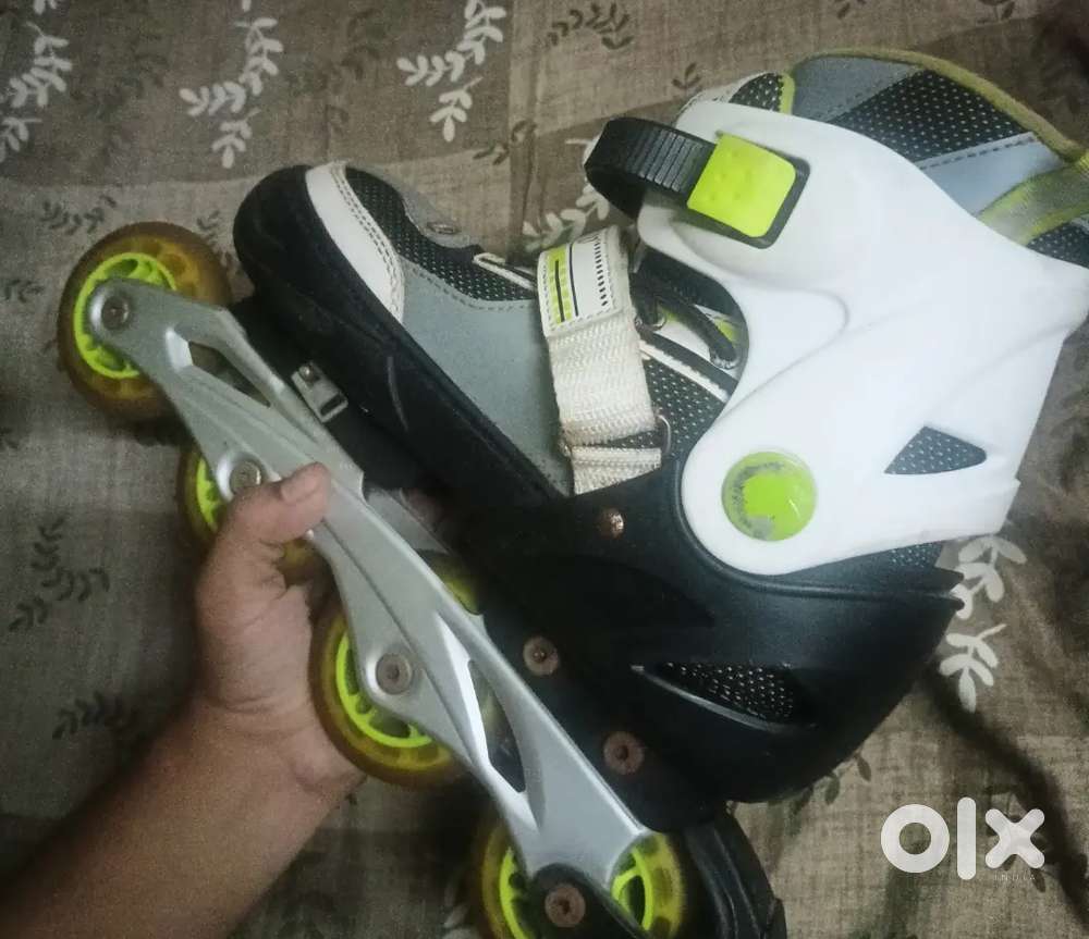 Pairs  of Cockatoo Unisex Inline Skates With Aluminium Chassis (M)