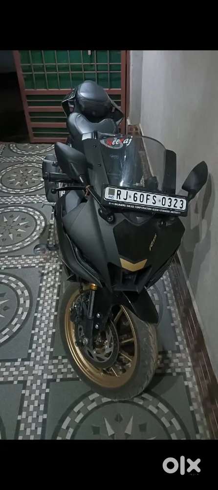 Ek dam new gaadi hai 20 Kist bhki hai 8957 ki