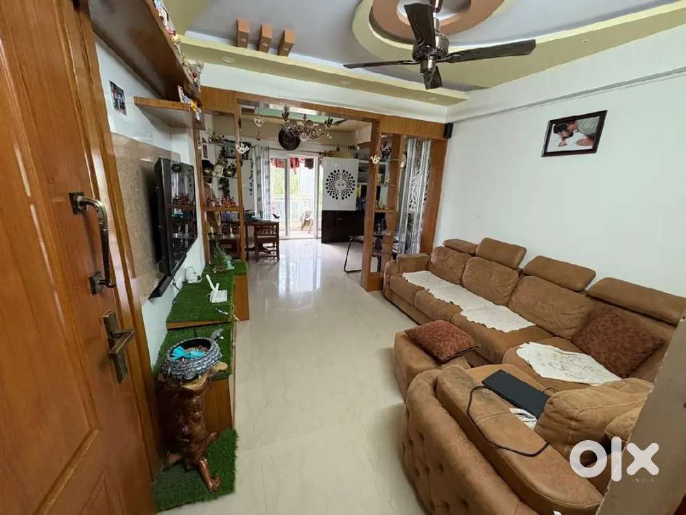 3BHK fully Funished Flat with good Ventilation and spacious society